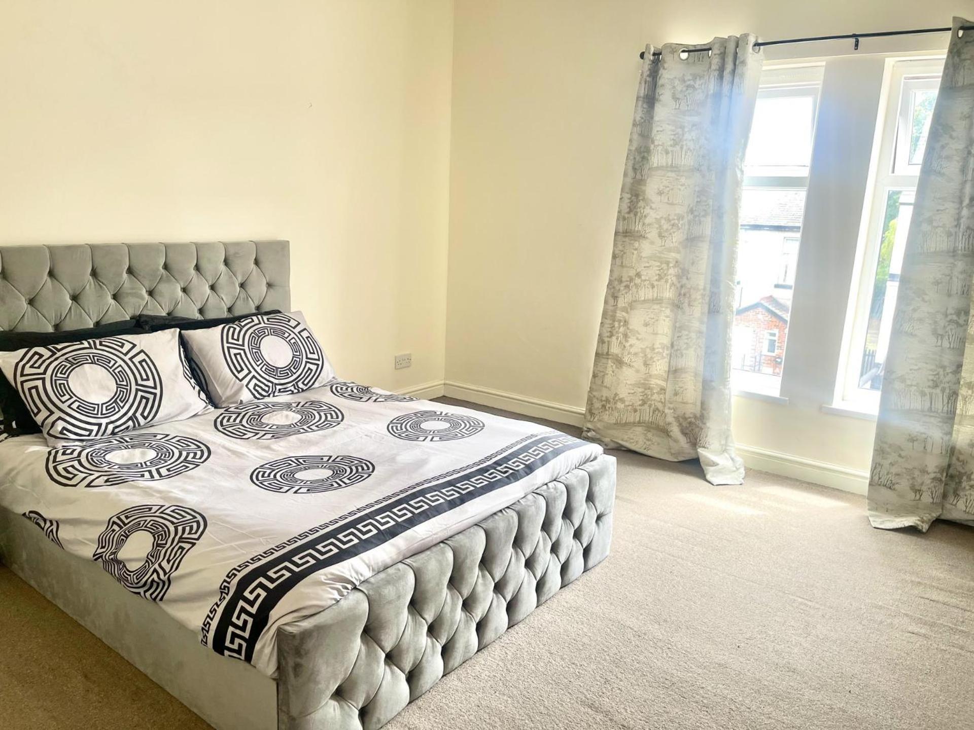 Stylish 1-Bed Apt - Sleeps 4 - Parking - Wifi Manchester Luaran gambar