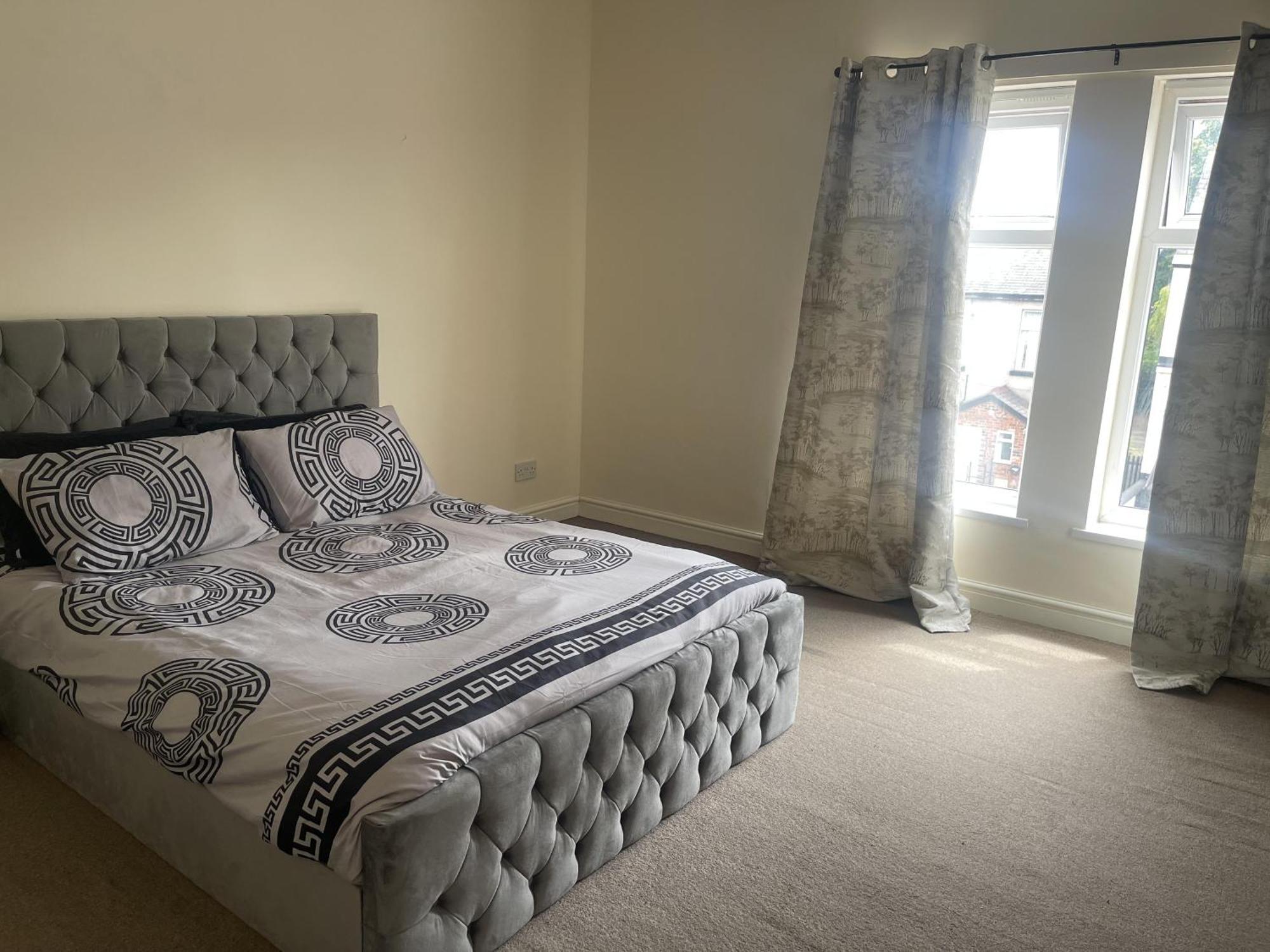 Stylish 1-Bed Apt - Sleeps 4 - Parking - Wifi Manchester Luaran gambar